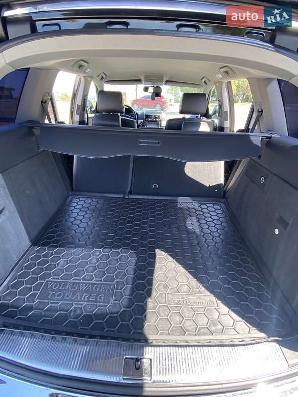 Внедорожник / Кроссовер Volkswagen Touareg 2008 в Белгороде-Днестровском