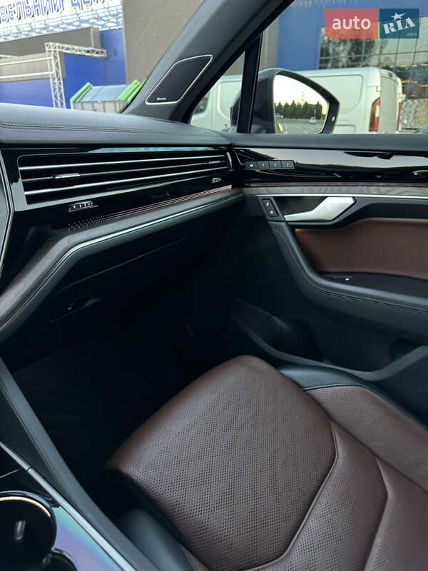 Внедорожник / Кроссовер Volkswagen Touareg 2019 в Полтаве фото 44 Внедорожник / Кроссовер Volkswagen Touareg 2019 в Полтаве
