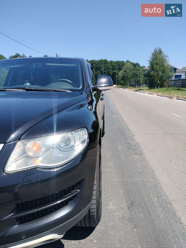 Внедорожник / Кроссовер Volkswagen Touareg 2008 в Львове