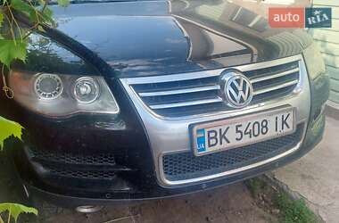 Внедорожник / Кроссовер Volkswagen Touareg 2009 в Дубно