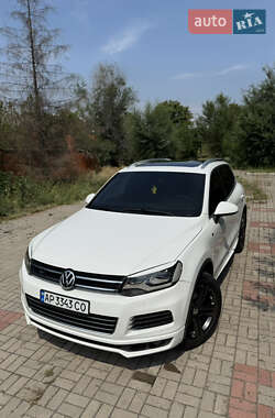 Позашляховик / Кросовер Volkswagen Touareg 2013 в Запоріжжі