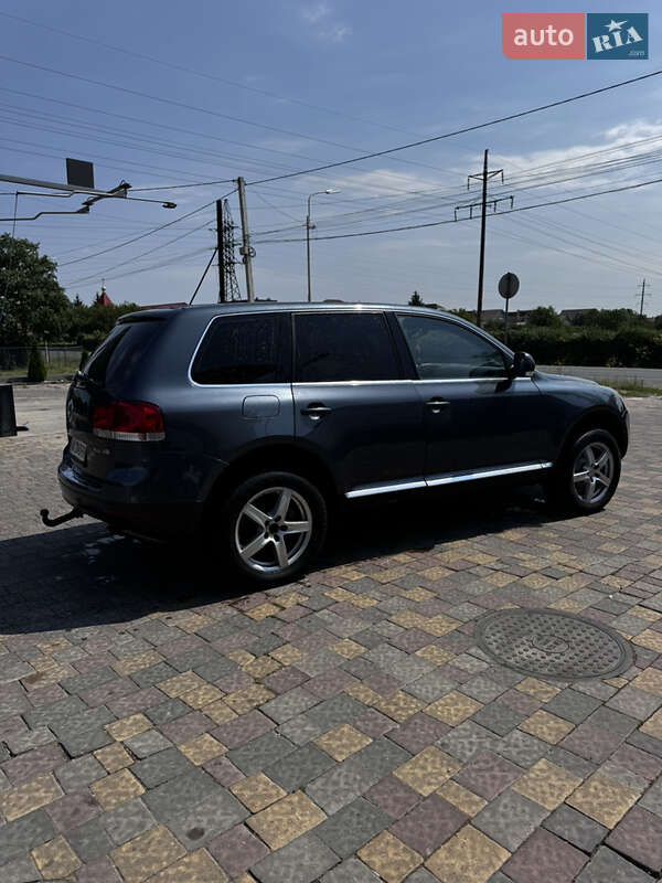 Внедорожник / Кроссовер Volkswagen Touareg 2003 в Ужгороде