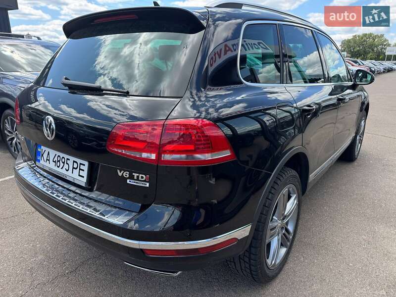 Позашляховик / Кросовер Volkswagen Touareg 2016 в Києві фото 3 Позашляховик / Кросовер Volkswagen Touareg 2016 в Києві