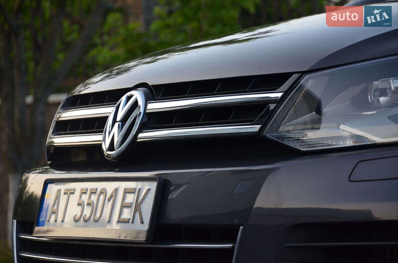 Позашляховик / Кросовер Volkswagen Touareg 2012 в Богородчанах