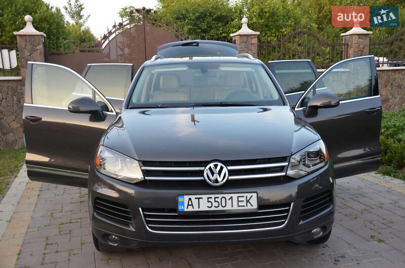 Позашляховик / Кросовер Volkswagen Touareg 2012 в Богородчанах