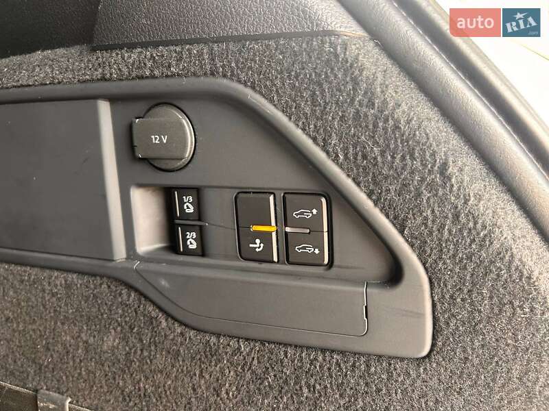 Внедорожник / Кроссовер Volkswagen Touareg 2017 в Житомире