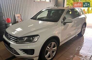 Позашляховик / Кросовер Volkswagen Touareg 2017 в Житомирі