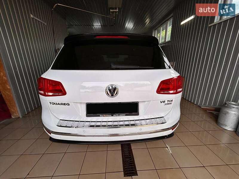 Внедорожник / Кроссовер Volkswagen Touareg 2017 в Житомире