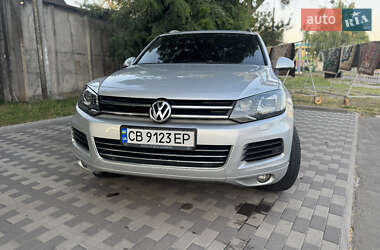 Внедорожник / Кроссовер Volkswagen Touareg 2012 в 