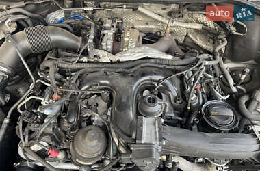 Внедорожник / Кроссовер Volkswagen Touareg 2012 в 