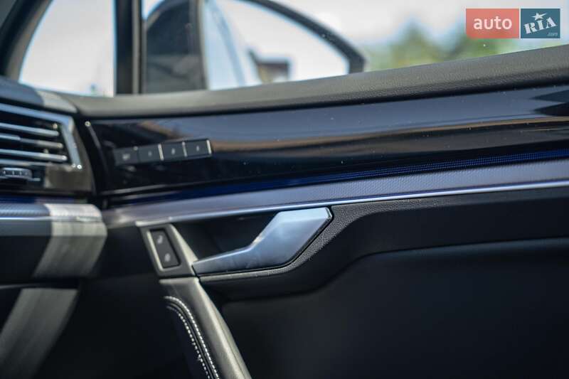 Внедорожник / Кроссовер Volkswagen Touareg 2022 в Черновцах