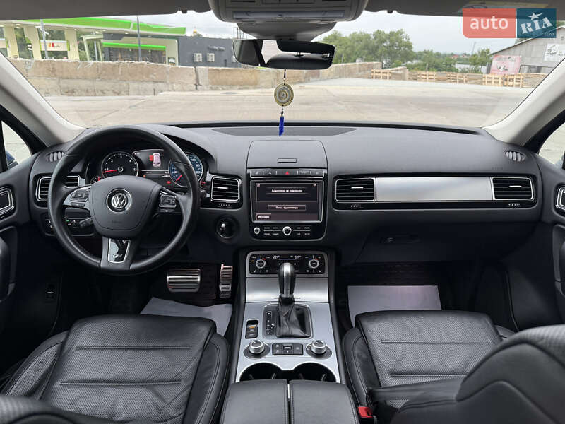 Внедорожник / Кроссовер Volkswagen Touareg 2017 в Жидачове