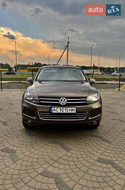 Внедорожник / Кроссовер Volkswagen Touareg 2011 в Луцке
