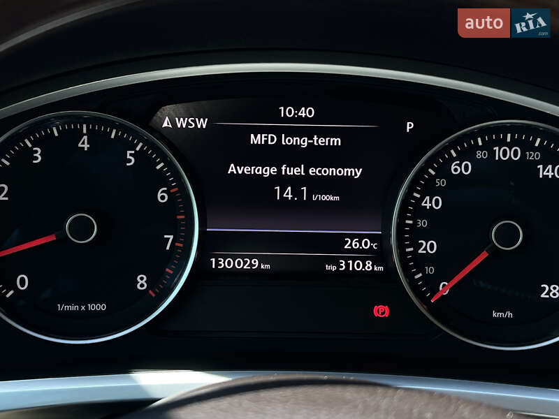 Внедорожник / Кроссовер Volkswagen Touareg 2010 в Днепре