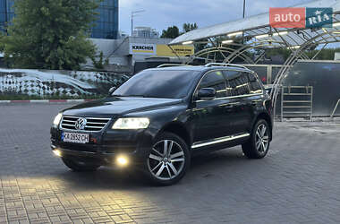 Позашляховик / Кросовер Volkswagen Touareg 2006 в Києві