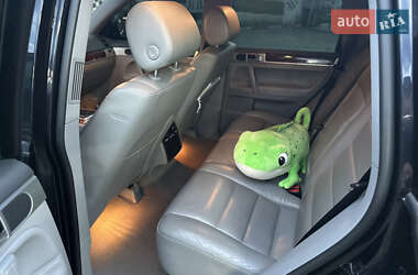 Внедорожник / Кроссовер Volkswagen Touareg 2006 в 