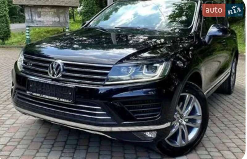 Внедорожник / Кроссовер Volkswagen Touareg 2015 в Ивано-Франковске