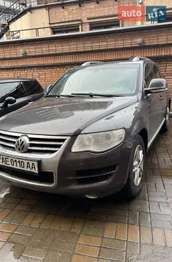 Внедорожник / Кроссовер Volkswagen Touareg 2010 в Киеве