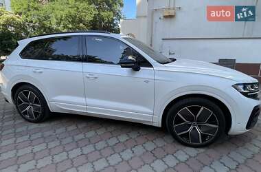 Позашляховик / Кросовер Volkswagen Touareg 2023 в 