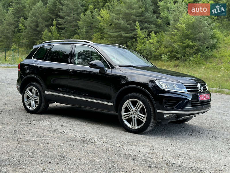 Внедорожник / Кроссовер Volkswagen Touareg 2014 в Бережанах