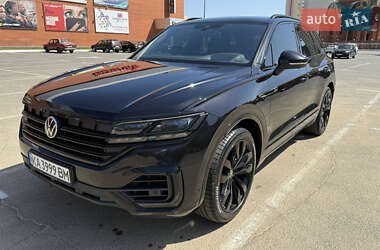 Позашляховик / Кросовер Volkswagen Touareg 2021 в Києві