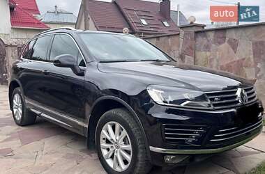 Позашляховик / Кросовер Volkswagen Touareg 2016 в Івано-Франківську
