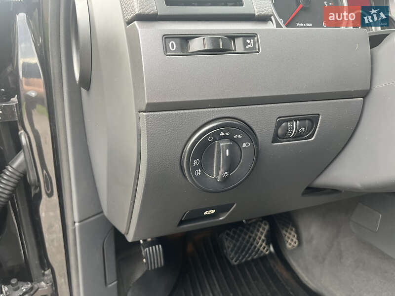 Внедорожник / Кроссовер Volkswagen Touareg 2008 в Ахтырке