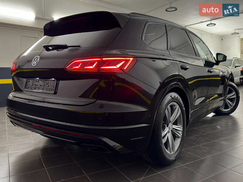 Внедорожник / Кроссовер Volkswagen Touareg 2019 в Казатине