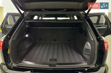 Внедорожник / Кроссовер Volkswagen Touareg 2019 в 