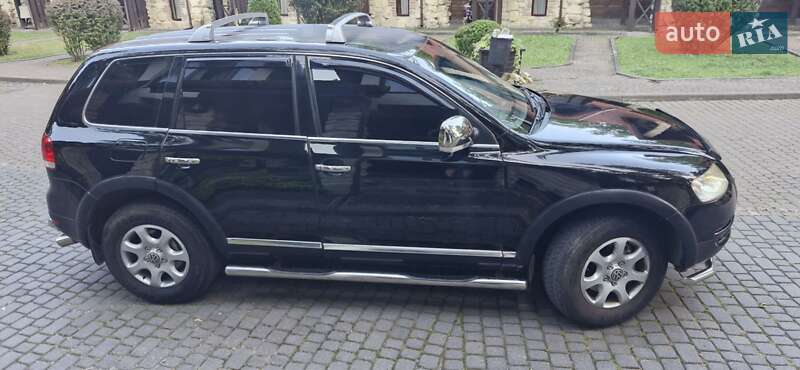 Внедорожник / Кроссовер Volkswagen Touareg 2003 в Львове