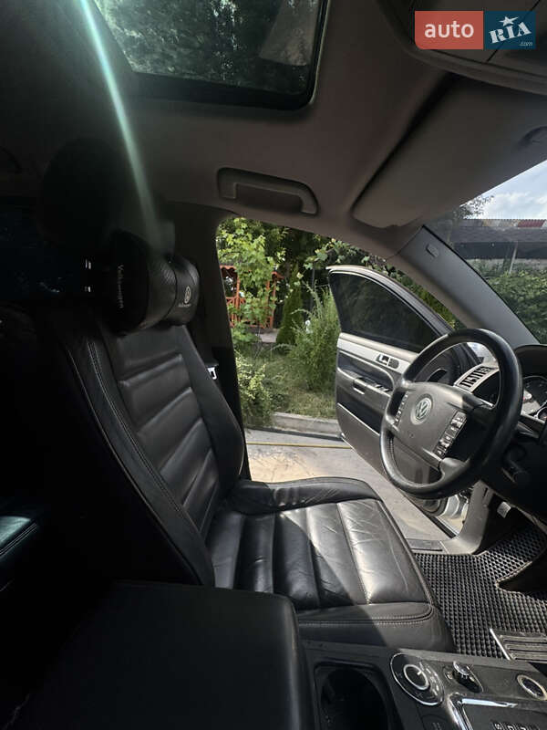 Позашляховик / Кросовер Volkswagen Touareg 2004 в Бердичеві