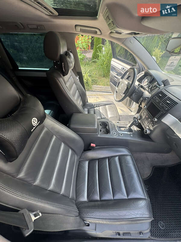 Позашляховик / Кросовер Volkswagen Touareg 2004 в Бердичеві