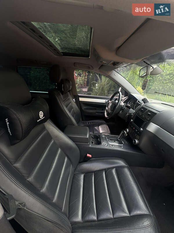 Позашляховик / Кросовер Volkswagen Touareg 2004 в Бердичеві