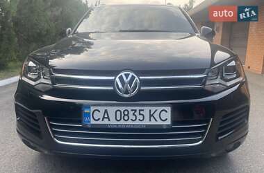 Внедорожник / Кроссовер Volkswagen Touareg 2011 в Черкассах