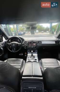 Позашляховик / Кросовер Volkswagen Touareg 2016 в 