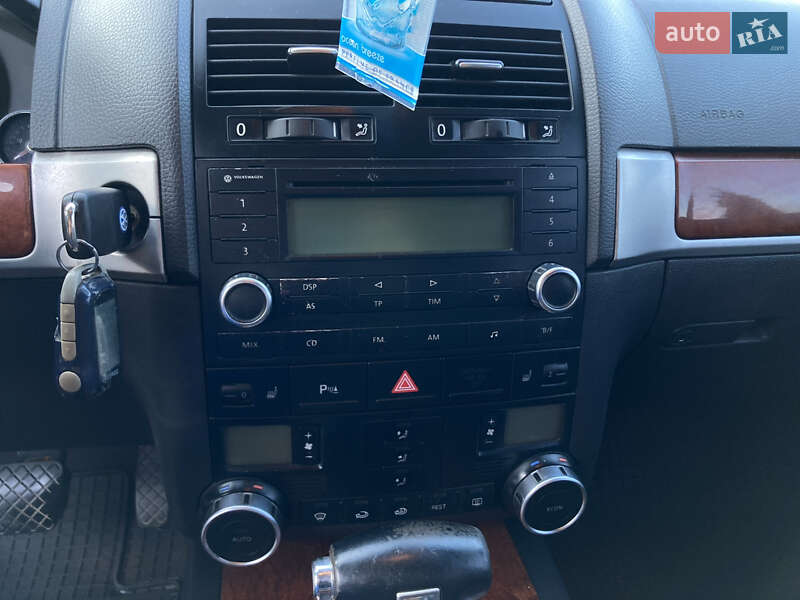 Позашляховик / Кросовер Volkswagen Touareg 2006 в Луцьку
