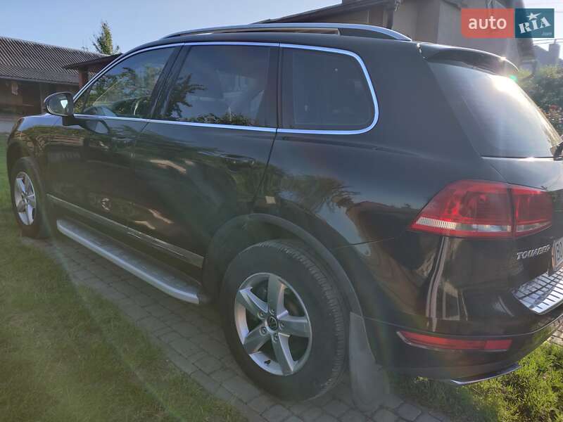 Внедорожник / Кроссовер Volkswagen Touareg 2011 в Тернополе