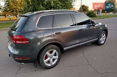 Внедорожник / Кроссовер Volkswagen Touareg 2013 в 