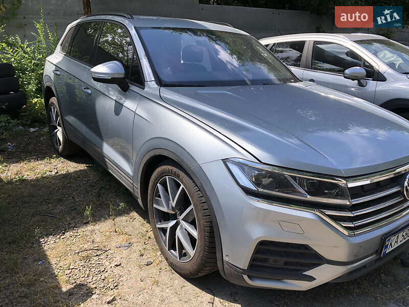 Внедорожник / Кроссовер Volkswagen Touareg 2024 в Киеве