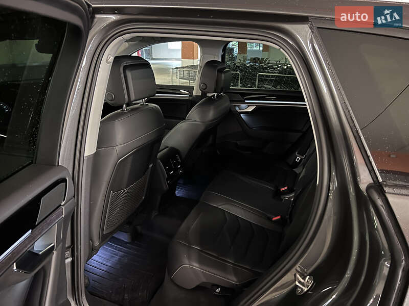 Внедорожник / Кроссовер Volkswagen Touareg 2021 в Ивано-Франковске