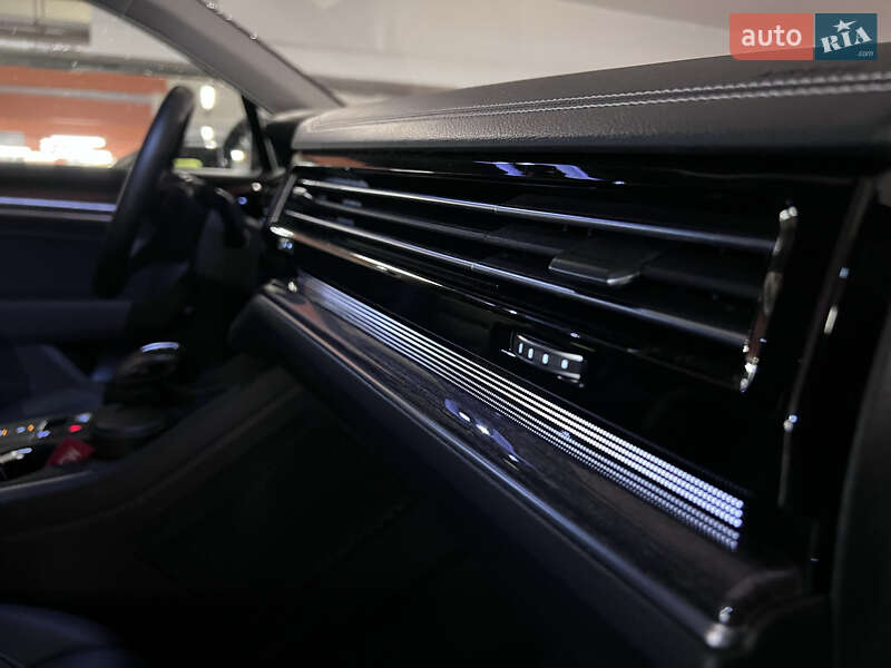 Внедорожник / Кроссовер Volkswagen Touareg 2021 в Ивано-Франковске
