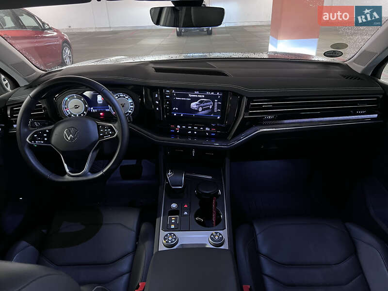 Внедорожник / Кроссовер Volkswagen Touareg 2021 в Ивано-Франковске