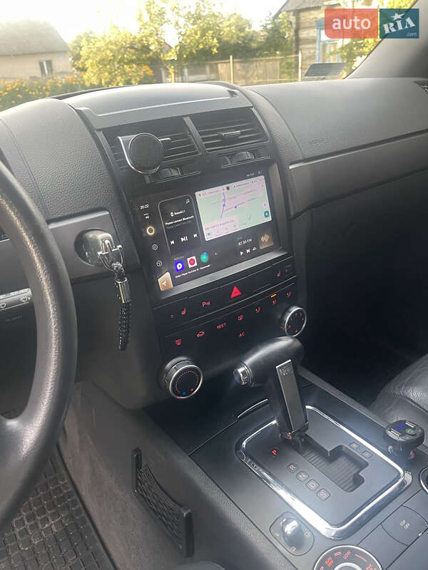 Внедорожник / Кроссовер Volkswagen Touareg 2008 в Киеве