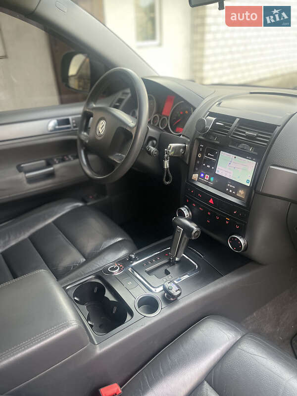 Внедорожник / Кроссовер Volkswagen Touareg 2008 в Киеве