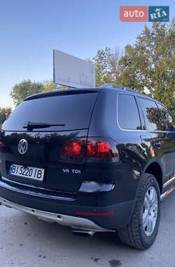 Внедорожник / Кроссовер Volkswagen Touareg 2006 в 