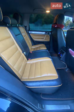 Внедорожник / Кроссовер Volkswagen Touareg 2006 в 