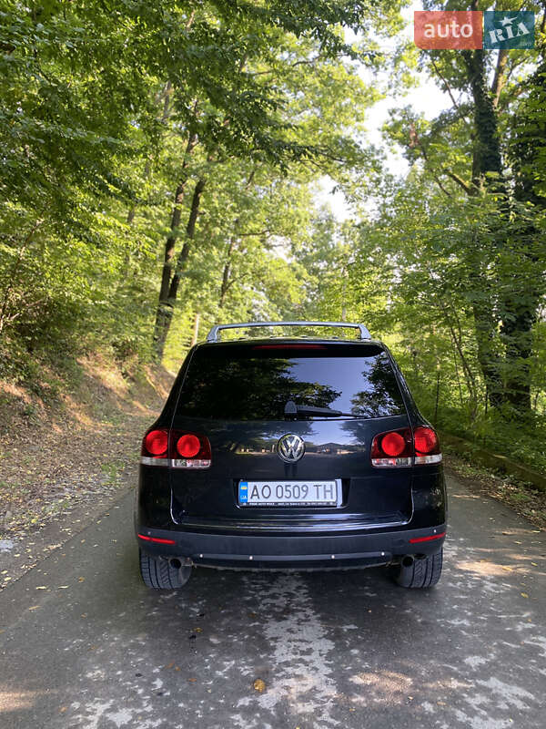 Позашляховик / Кросовер Volkswagen Touareg 2008 в Тячеві