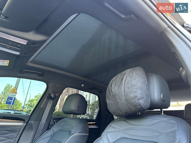 Внедорожник / Кроссовер Volkswagen Touareg 2024 в Запорожье