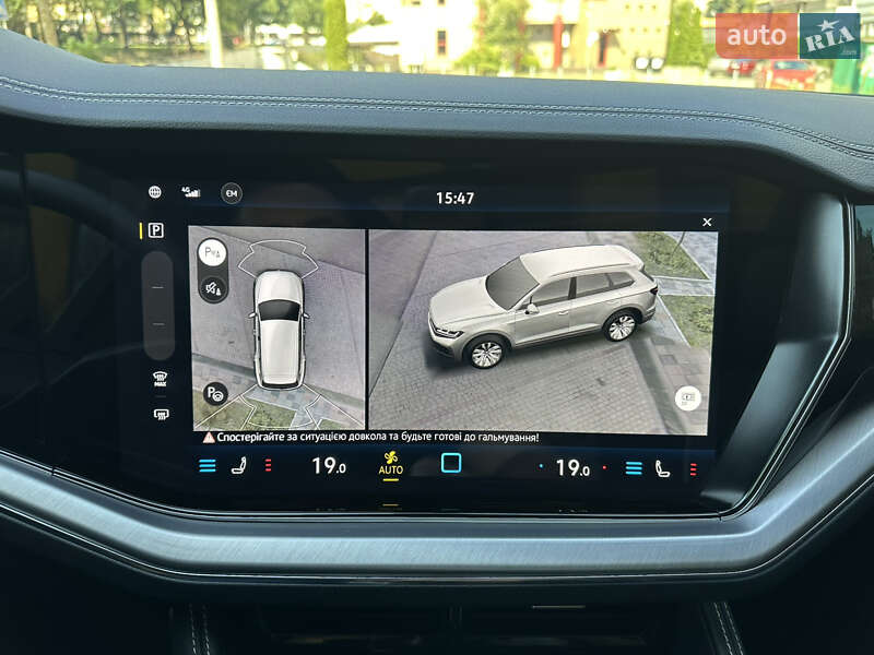 Внедорожник / Кроссовер Volkswagen Touareg 2024 в Запорожье