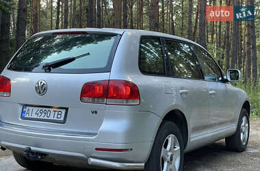 Внедорожник / Кроссовер Volkswagen Touareg 2002 в 